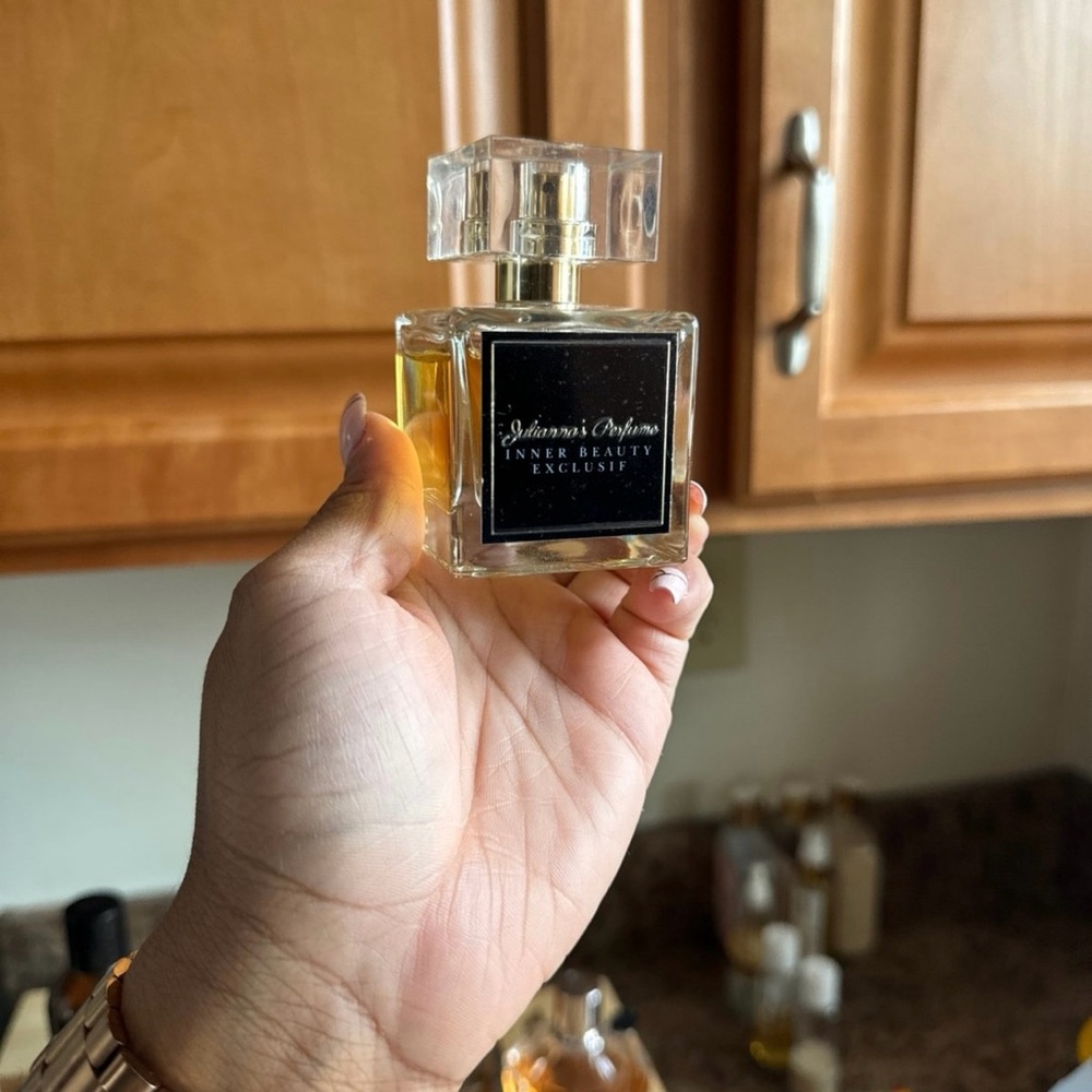 Julianna’s Perfume - Inner Beauty Exclusif for Victoria